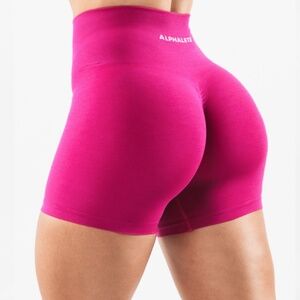 Alphalete Amplify Short 4.5" - Magenta